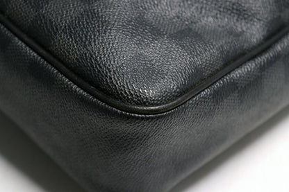 Louis Vuitton Damier Graphite Daniel MM Leather Shoulder — view 6