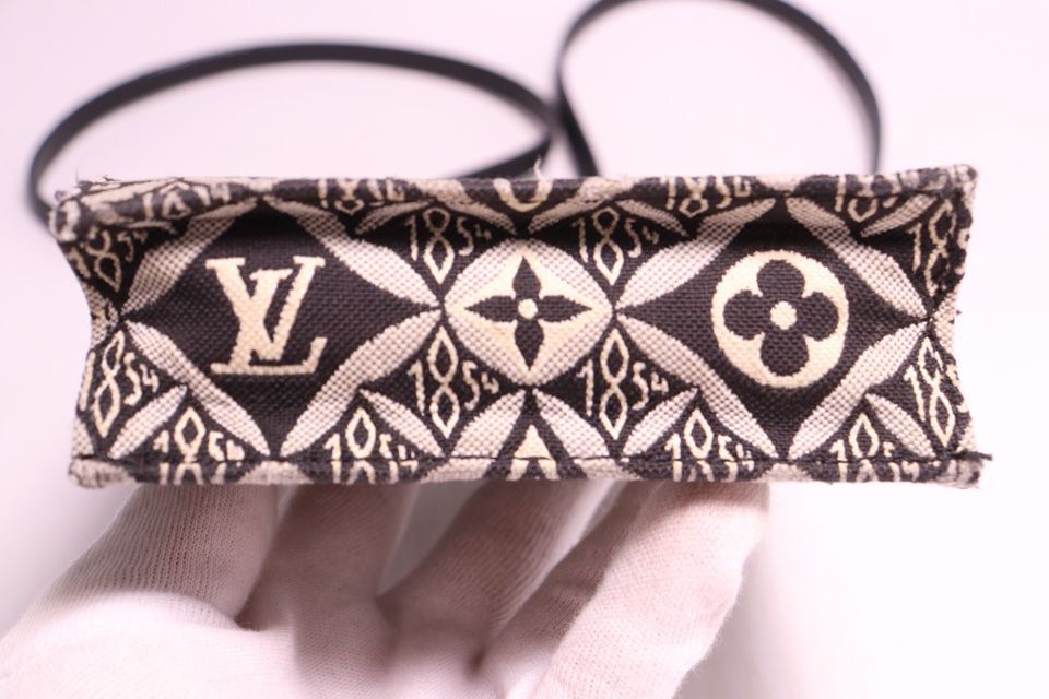Louis Vuitton Monogram Jacquard Petite Sac Plat Leather 2-Way Shoulder — view 3