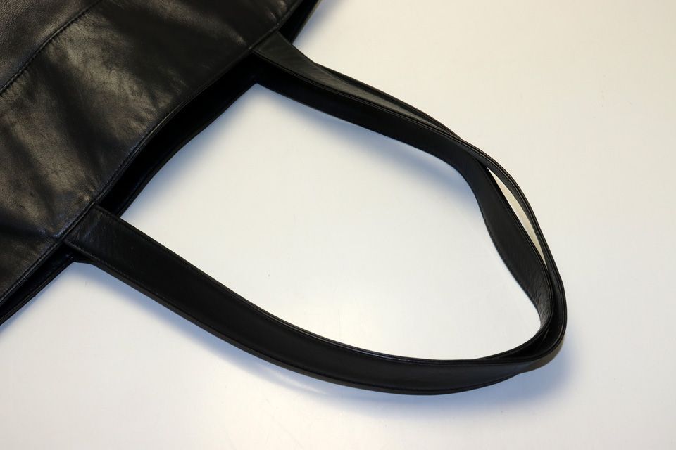 Chanel Jumbo CC Logo GD Leather Tote — view 6