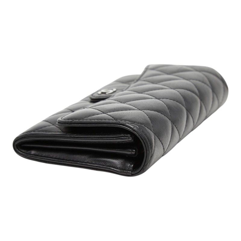Chanel CC Logo Quilted Bifold Wallet Black Leather — view 7
