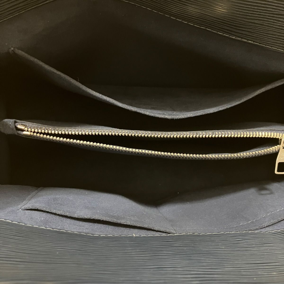 Louis Vuitton Shoulder Bag Leather — view 8