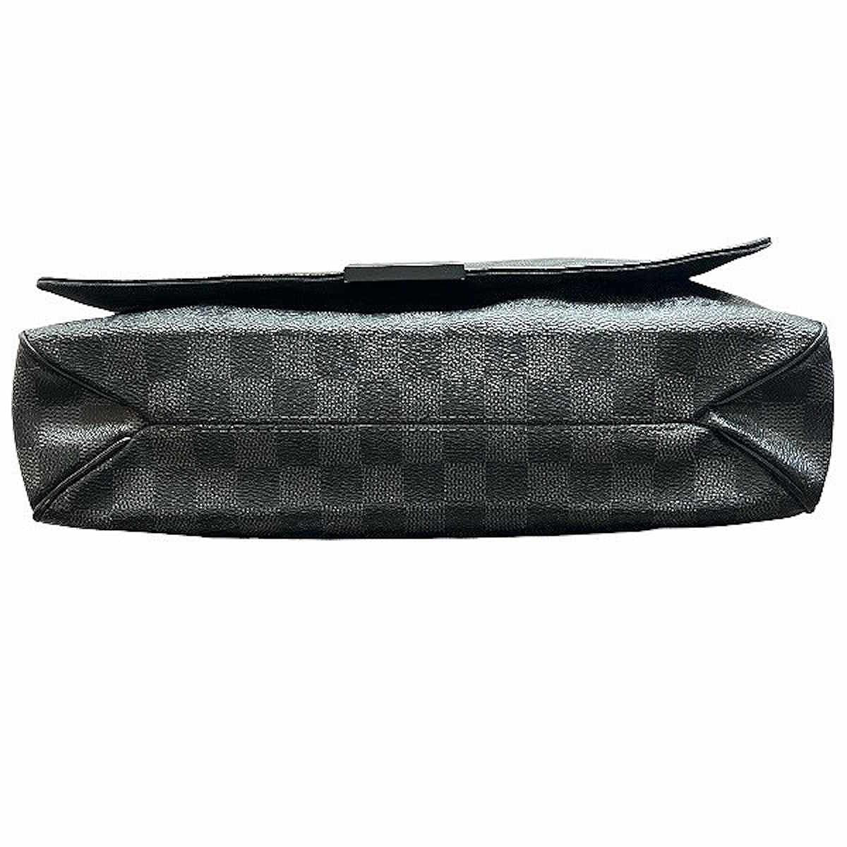 Louis Vuitton District MM Damier Graphite Shoulder Bag Leather — view 3
