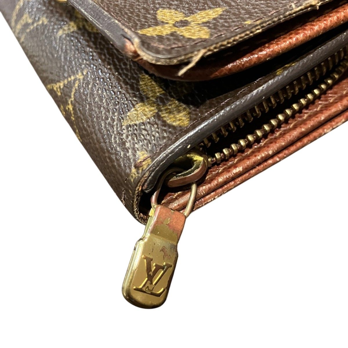 Louis Vuitton Porte-Monnaie Viennois Tresor Monogram Bifold Wallet Canvas — view 9