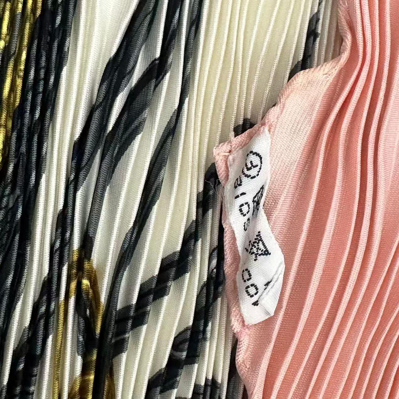 Hermes Scarf Pleats Silk Brides de Gala Pink — view 6