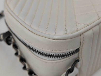 Chanel Shoulder Bag White Lambskin Quilted CC Logo Chain Gunmetal — view 3