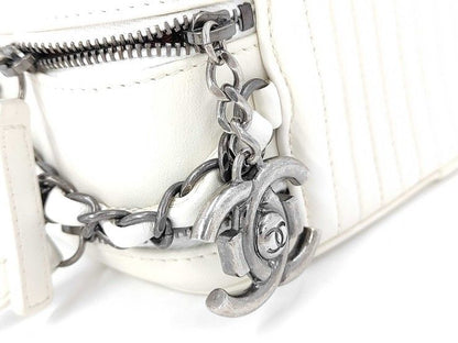 Chanel Shoulder Bag White Lambskin Quilted CC Logo Chain Gunmetal — view 5