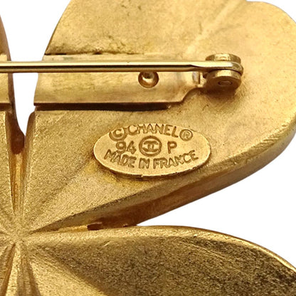 Chanel Brooch CC Logo Clover Gold — view 5