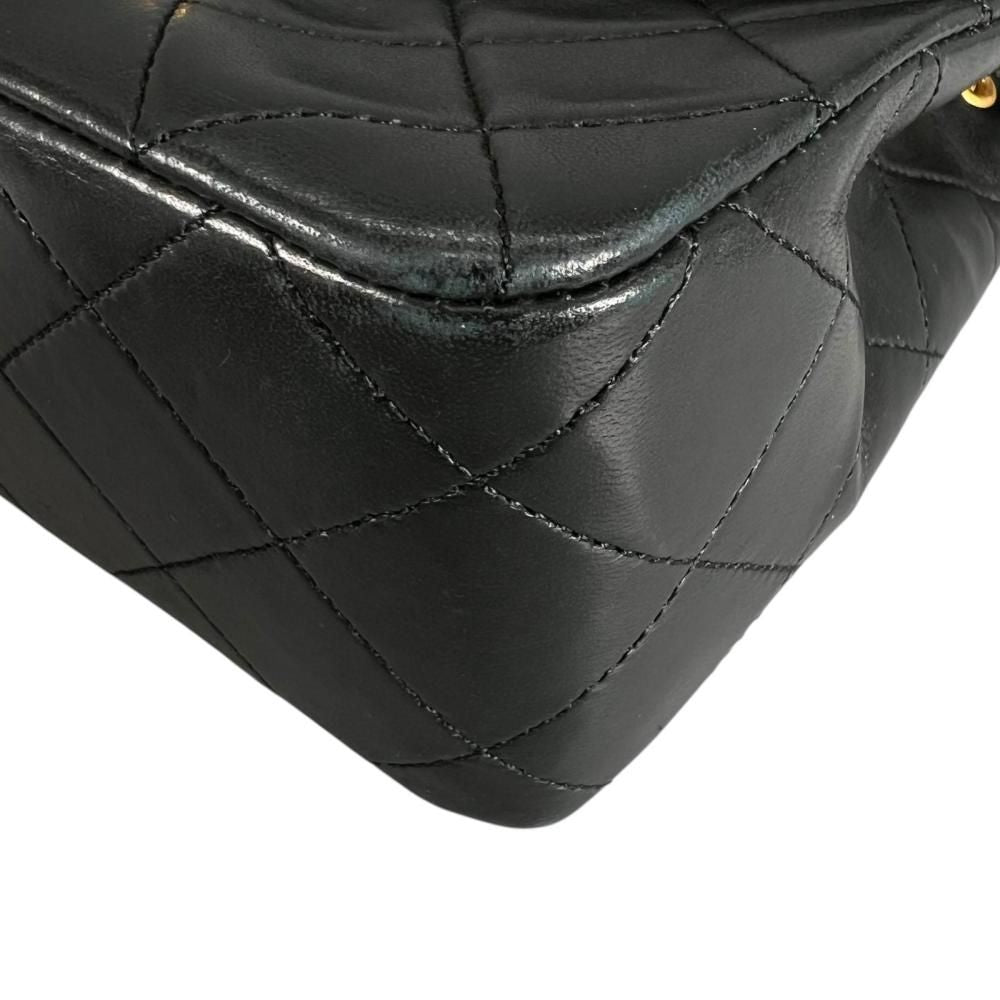 Chanel Shoulder Bag Quilted Gold CC Logo Lambskin Black — view 7