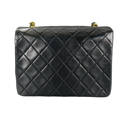 Chanel Shoulder Bag Quilted Gold CC Logo Lambskin Black — view 2