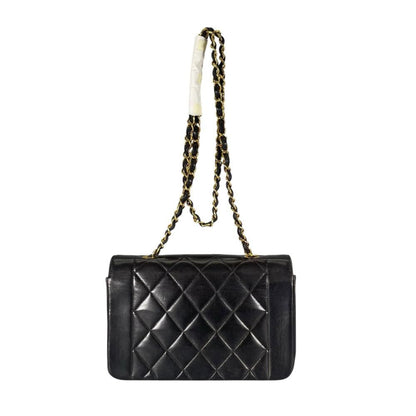 Chanel Shoulder Bag Diana 22 Chain Crossbody CC Logo Lambskin Black Gold — view 2