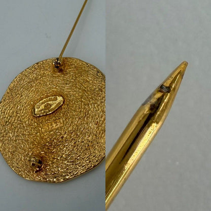 Chanel Brooch 31 Rue Cambon Vintage Gold Plated — view 4