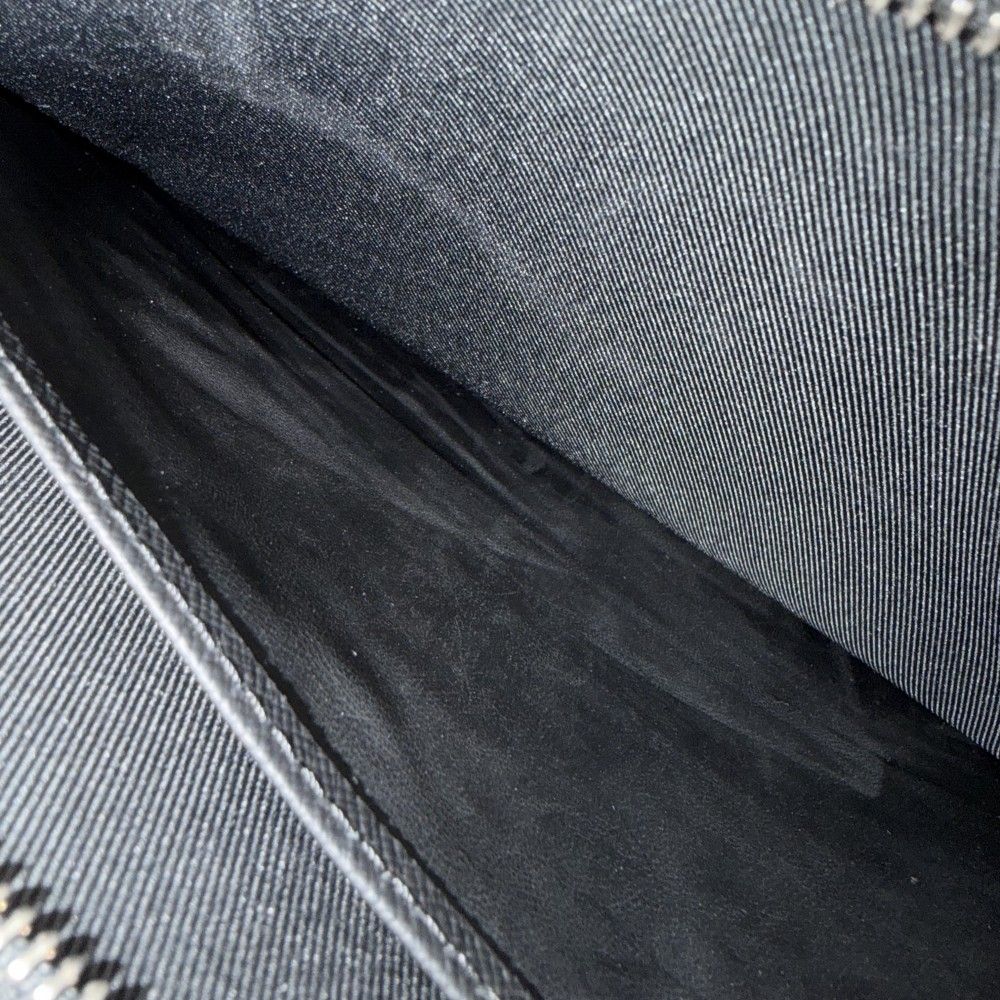Louis Vuitton Clutch Taiga Pochette Voyage MM Second Black Silver — view 6