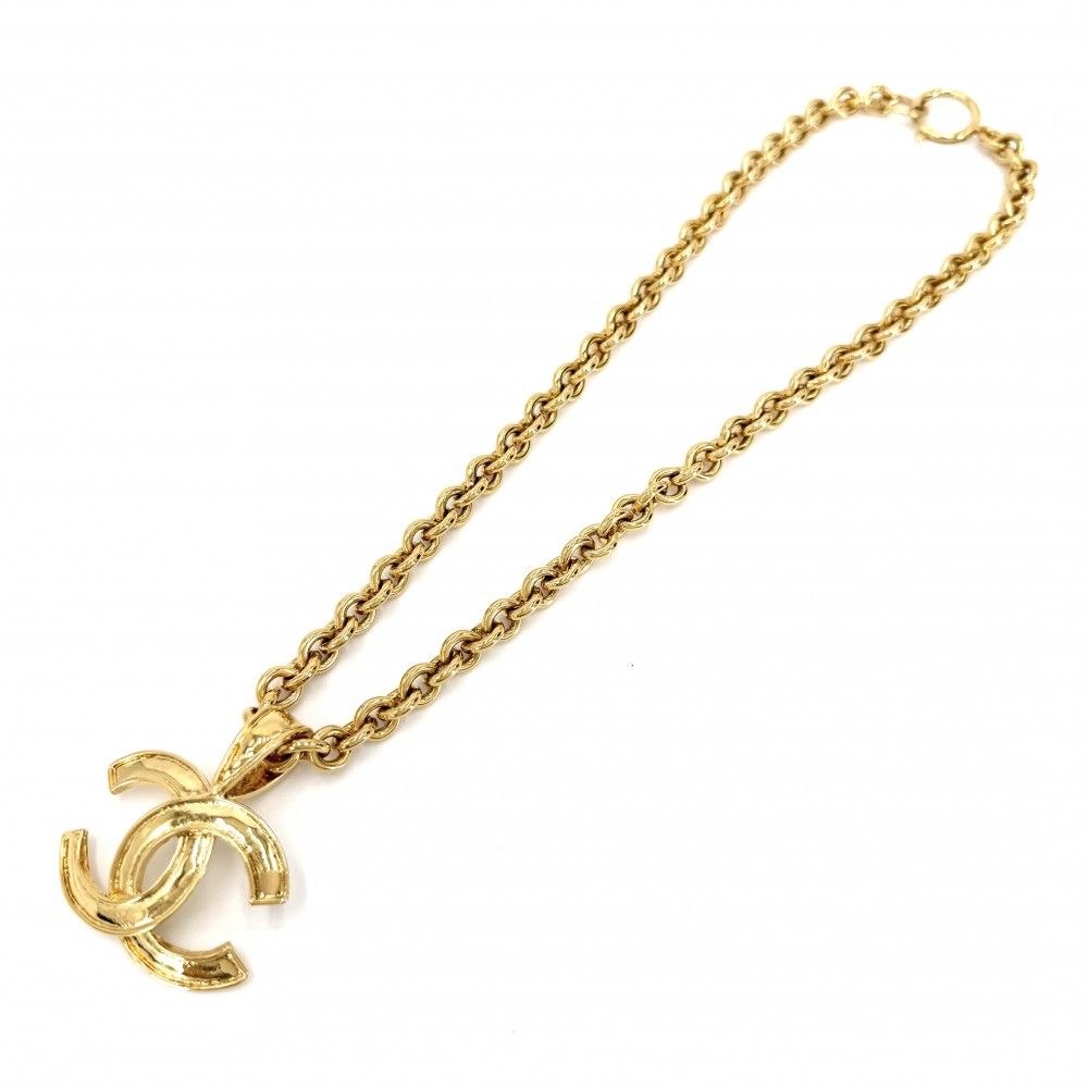 Chanel Necklace CC Logo Pendant Vintage Gold Plated — view 5