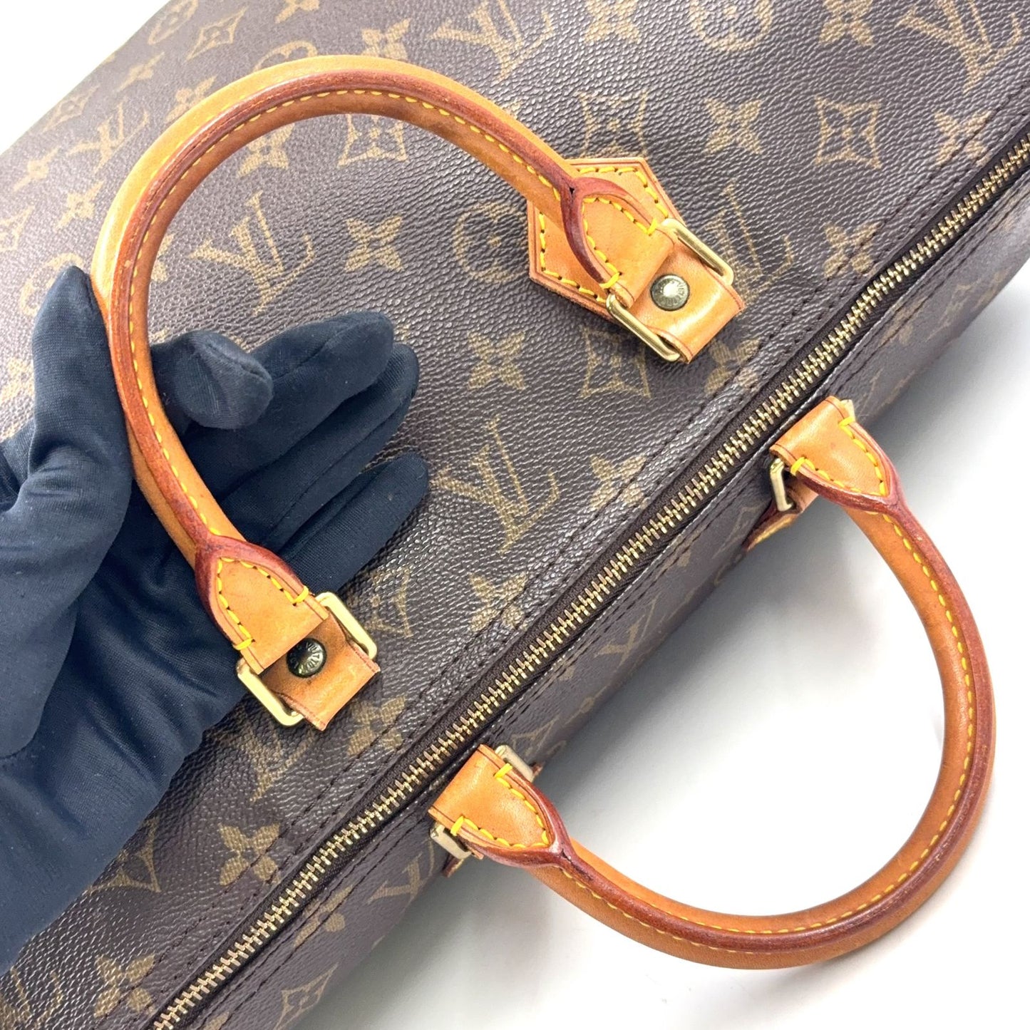 Louis Vuitton Speedy 40 Monogram Leather Brown Handbag Gold — view 9