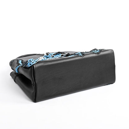 Louis Vuitton Handbag Capucines MM — view 5