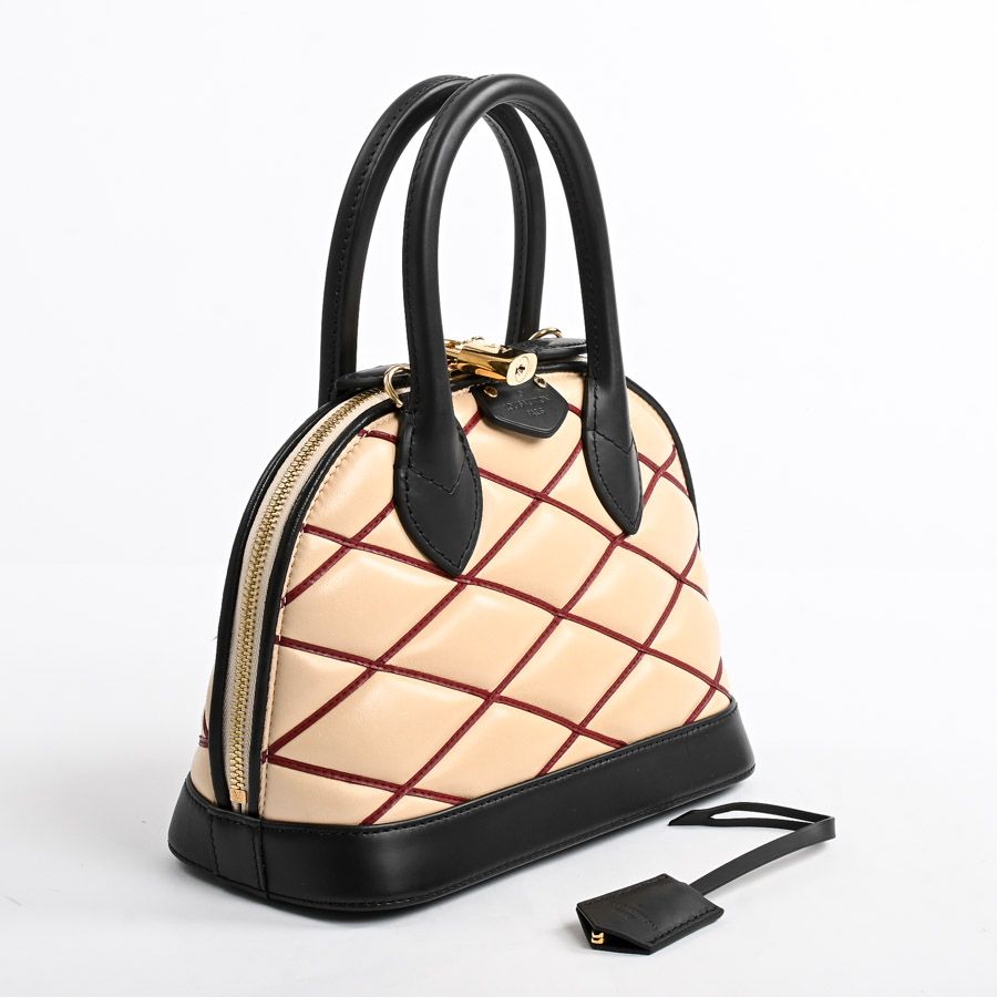 Louis Vuitton Handbag Alma BB — view 2