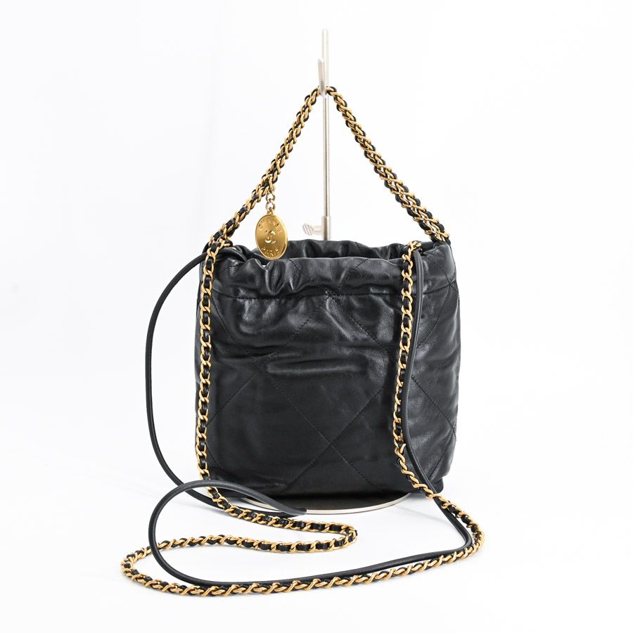 Chanel Shoulder Bag 22 Mini — view 3
