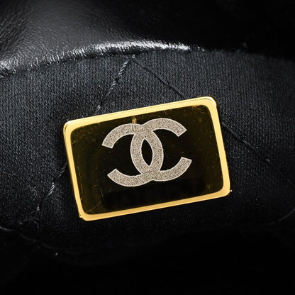 Chanel Shoulder Bag 22 Mini — view 8