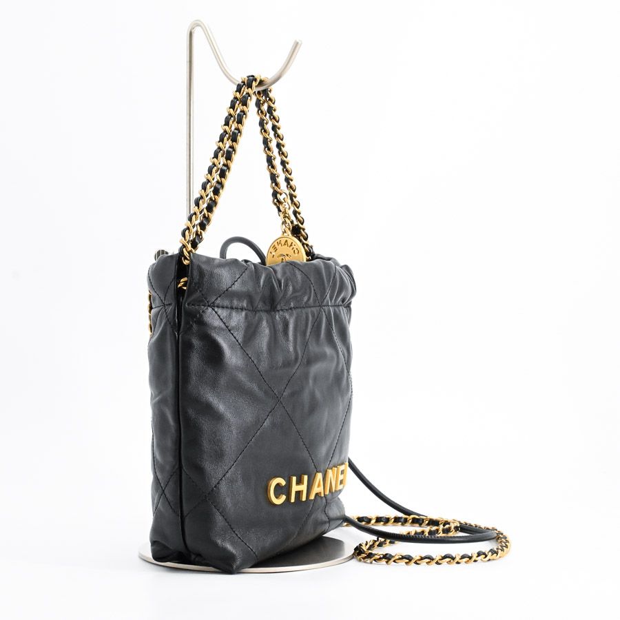 Chanel Shoulder Bag 22 Mini — view 2