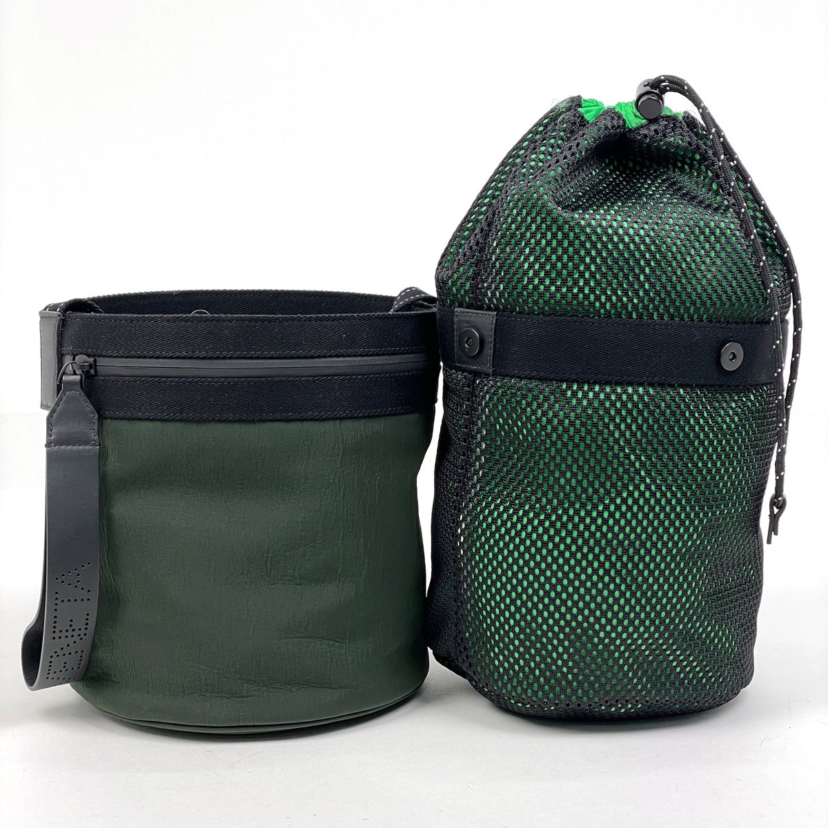 Bottega Veneta Bucket Messenger Bag Drawstring Khaki Nylon Green Black — view 4