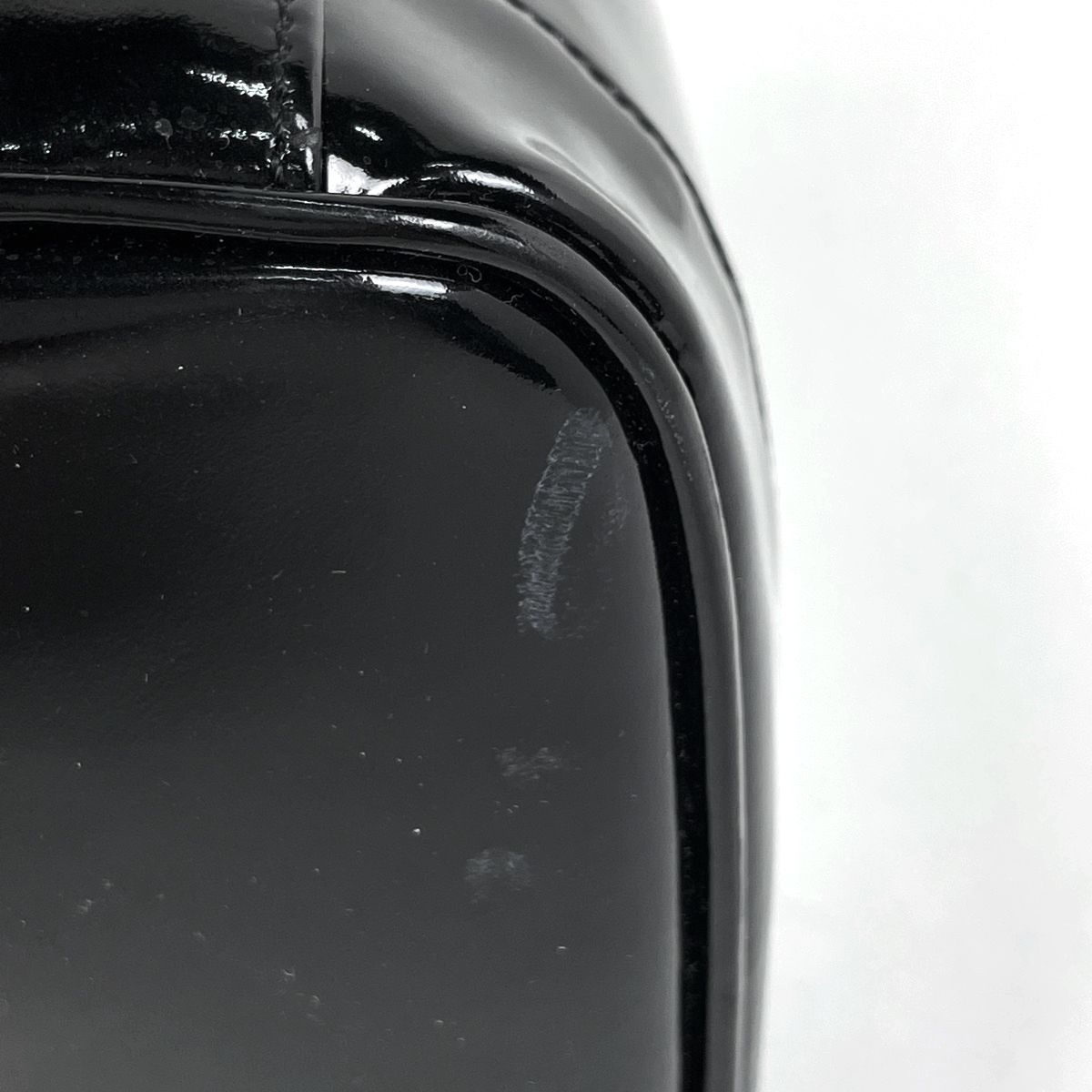 Chanel CC Logo Vanity Makeup Pouch Patent Leather Black — view 4