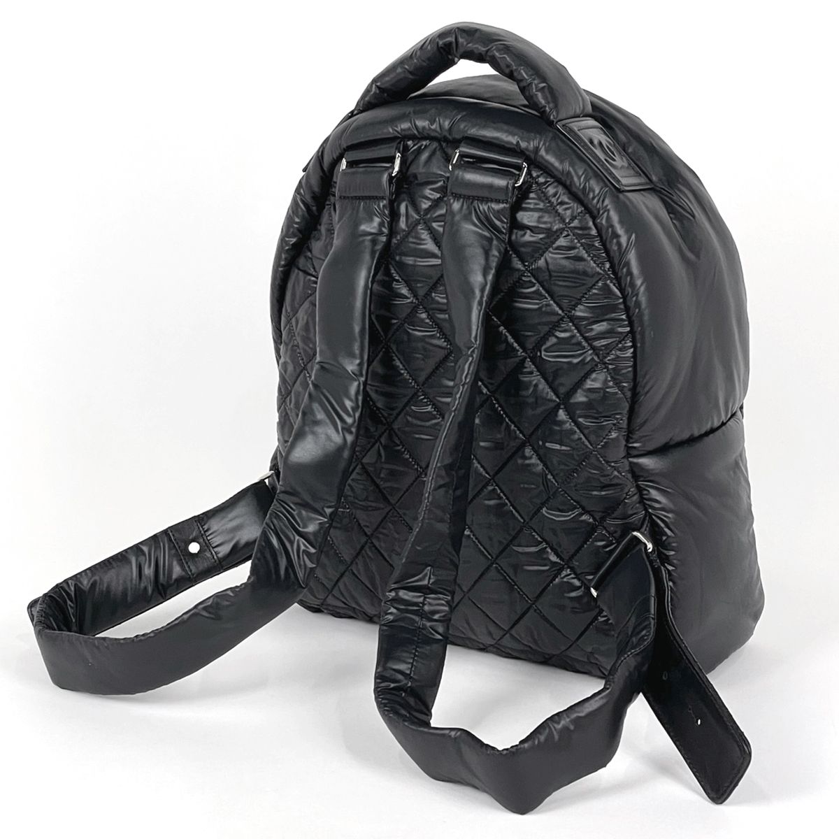 Chanel Sac CC Logo Backpack Nylon Black — view 2