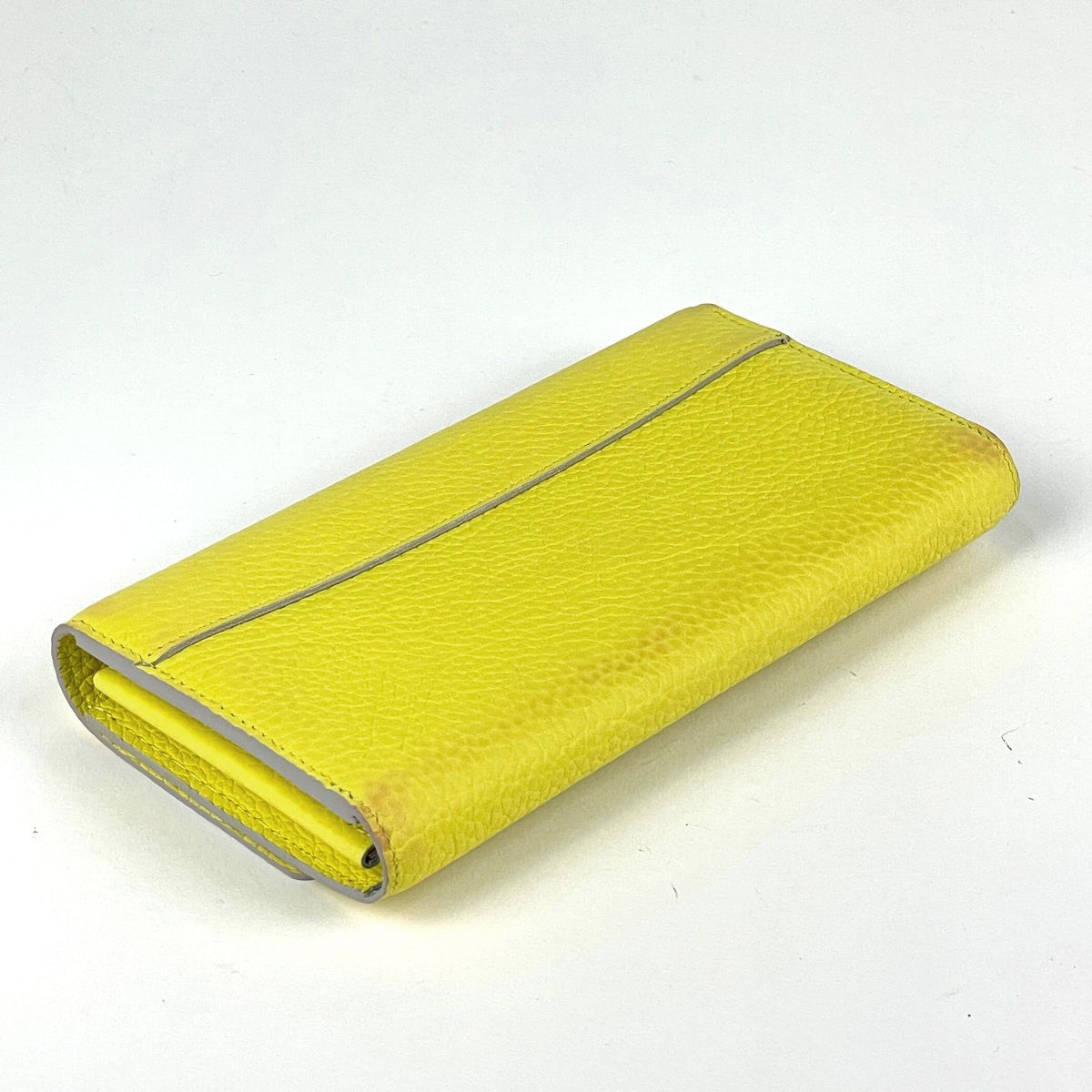 Louis Vuitton Portefeuille Capucines Wallet Taurillon Cles Mont — view 2