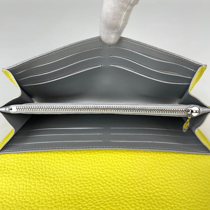 Louis Vuitton Portefeuille Capucines Wallet Taurillon Cles Mont — view 6