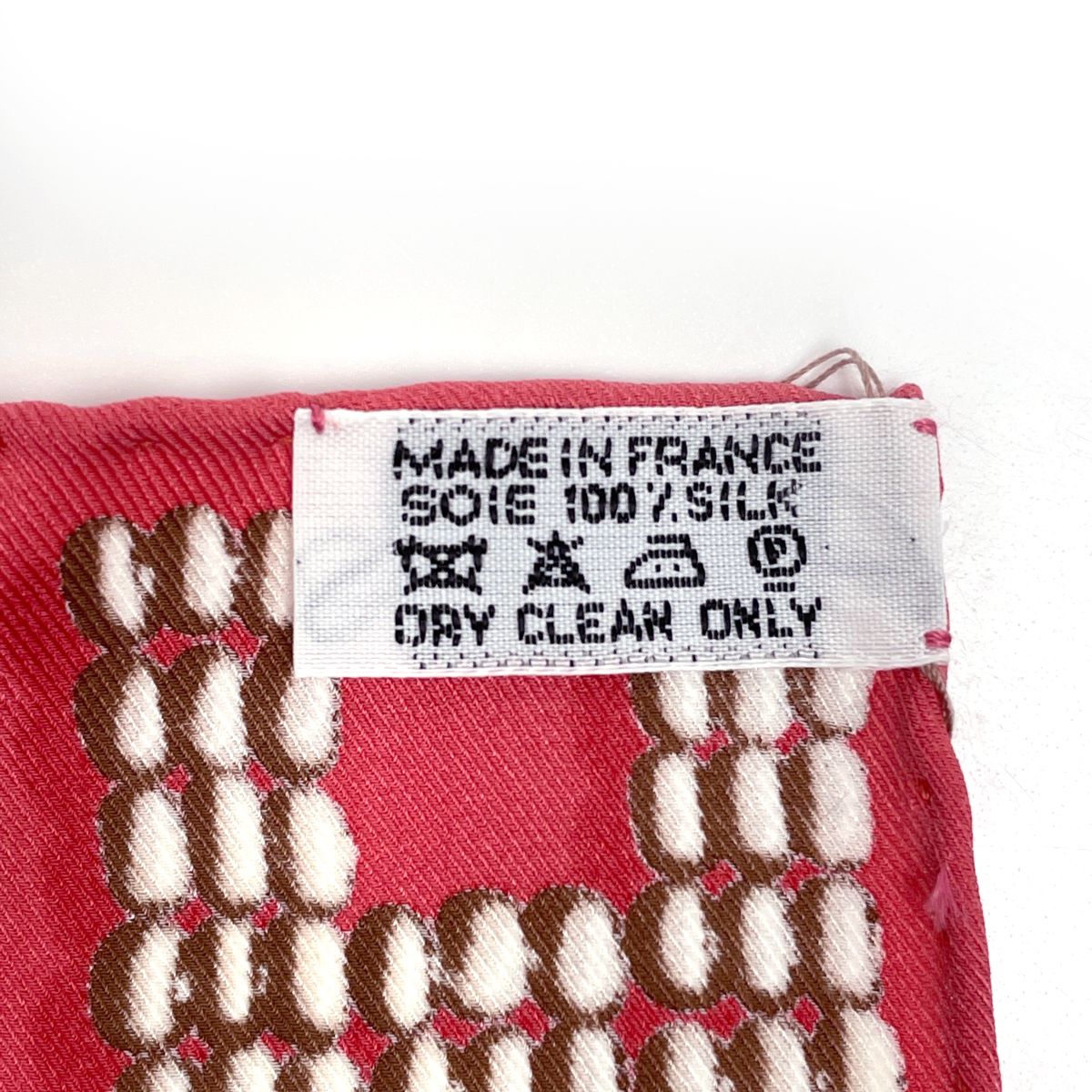 Hermes Carre 70 Kelly en Perles Scarf Silk Pink Multicolor Made of Pearls — view 2