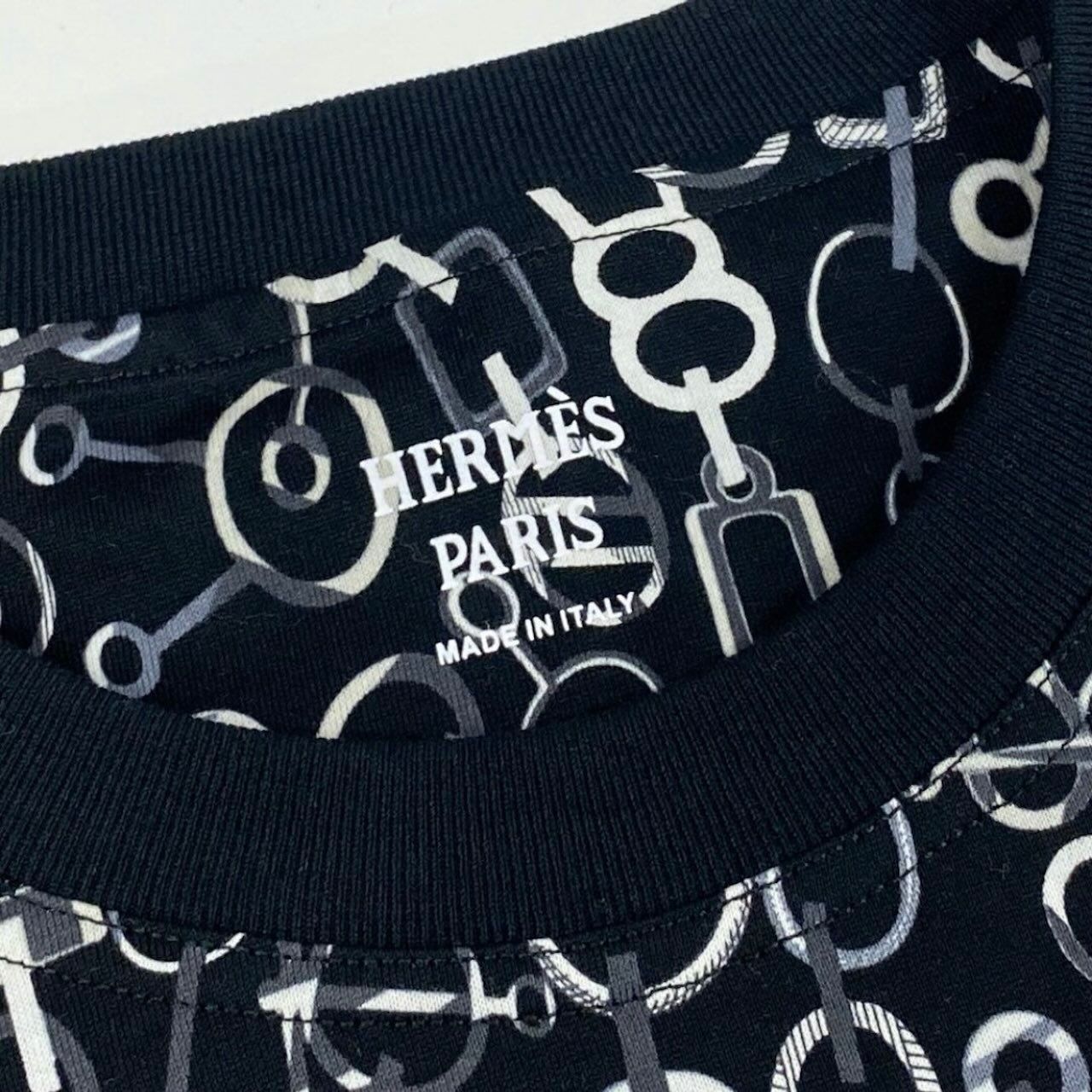 Hermes Re Boucles T-Shirt Black Cotton Short Sleeve — view 7