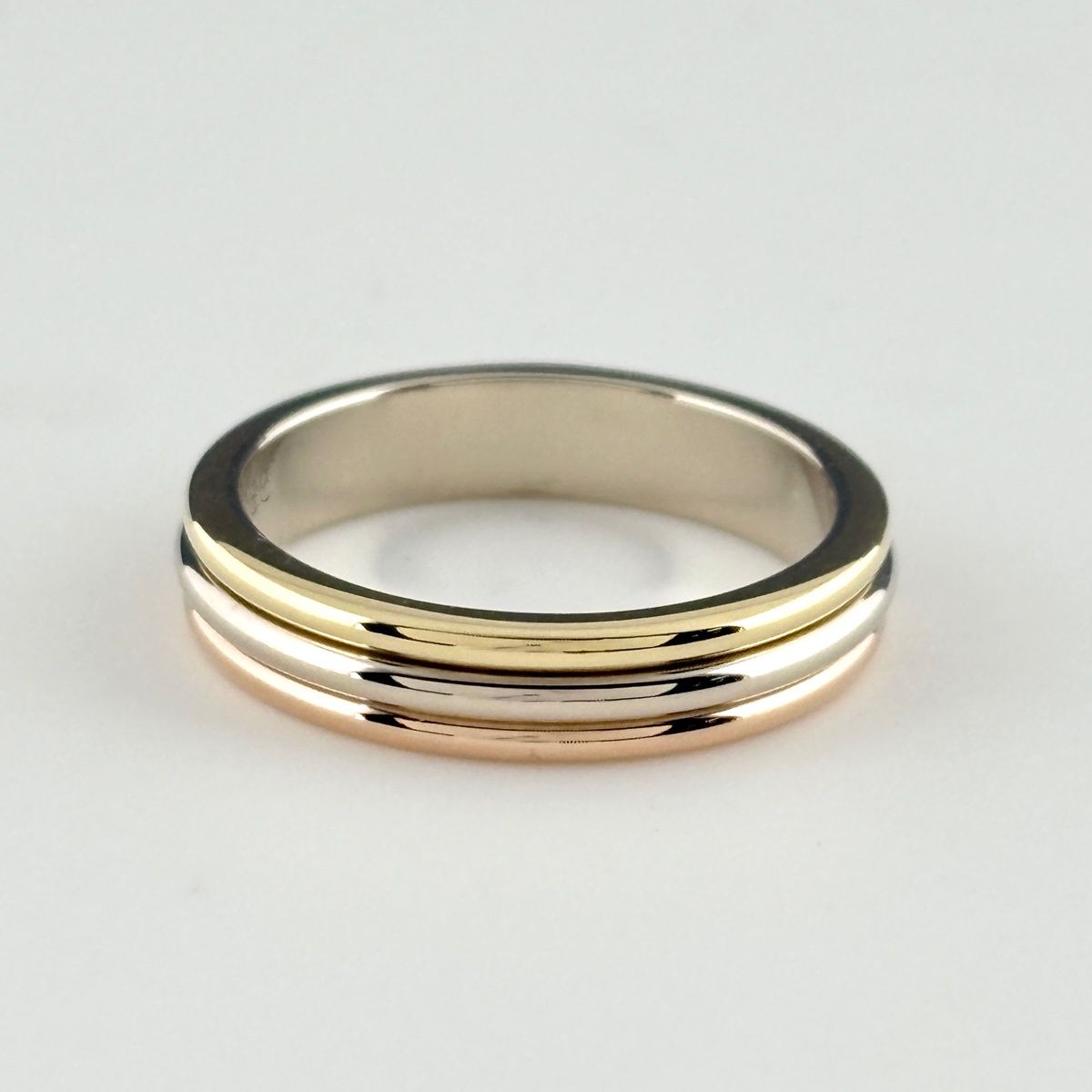 Cartier Trinity Ring YG Yellow Gold PG Pink WG White Three Color — view 2