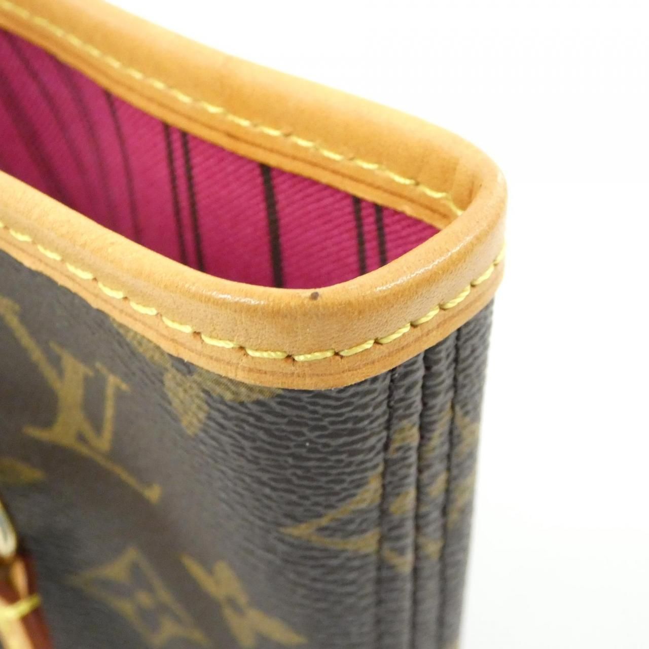 Louis Vuitton Monogram Neverfull MM — view 5