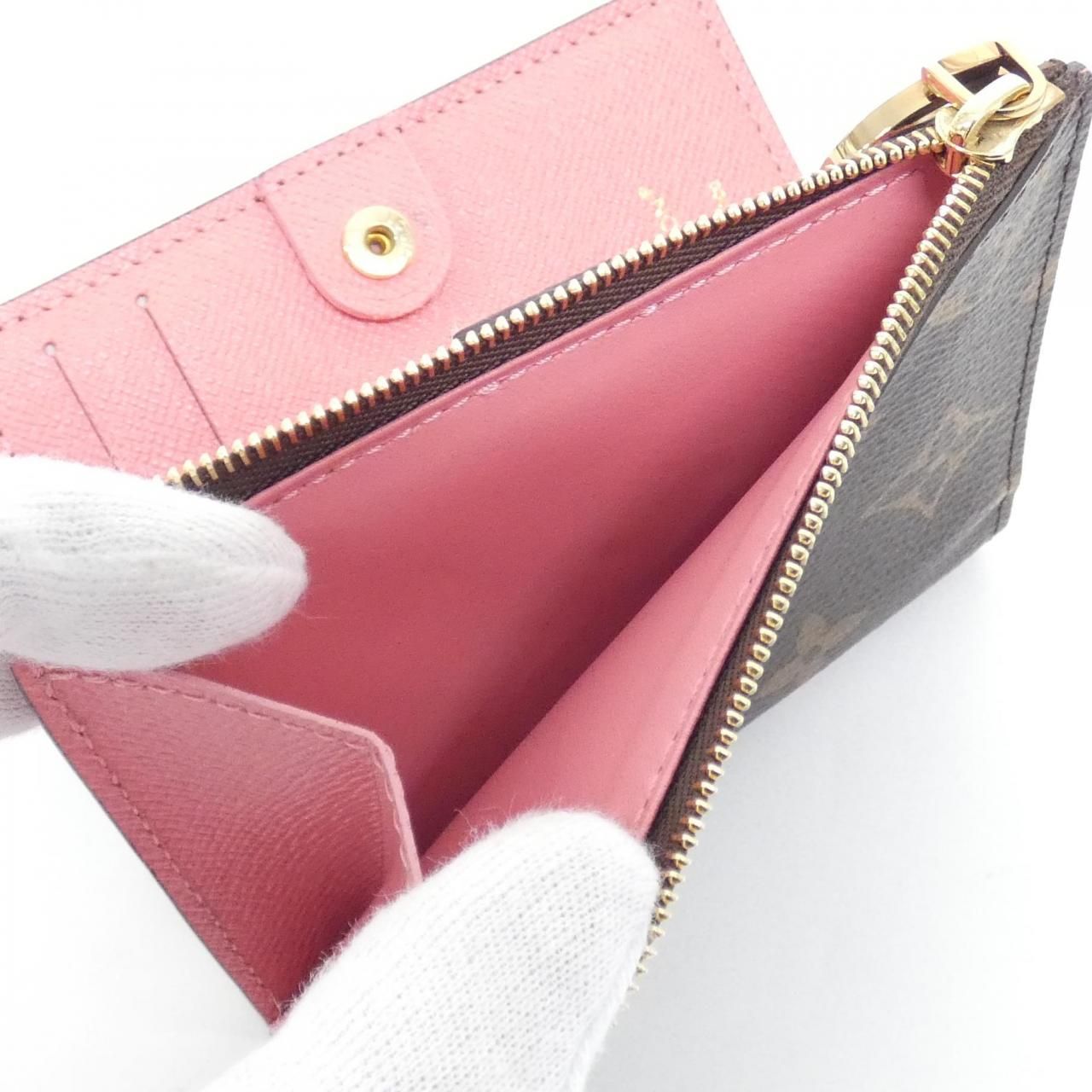 Louis Vuitton Monogram Portefeuille Lisa Wallet — view 9