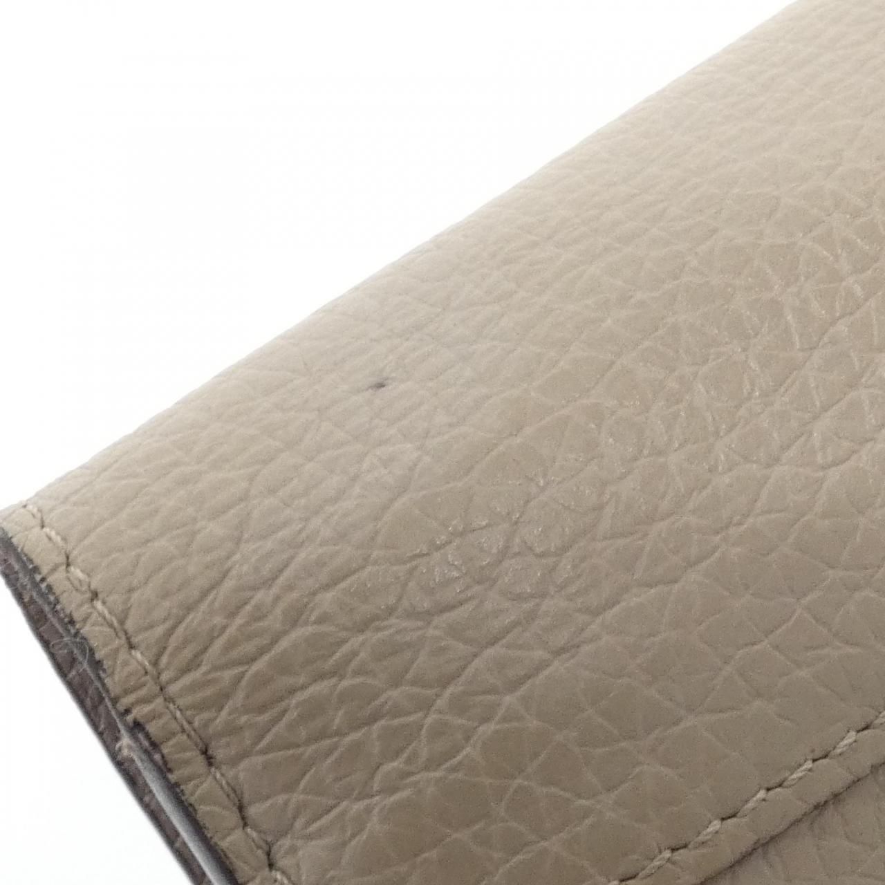 Louis Vuitton Taurillon Portefeuille Capucines Wallet — view 7