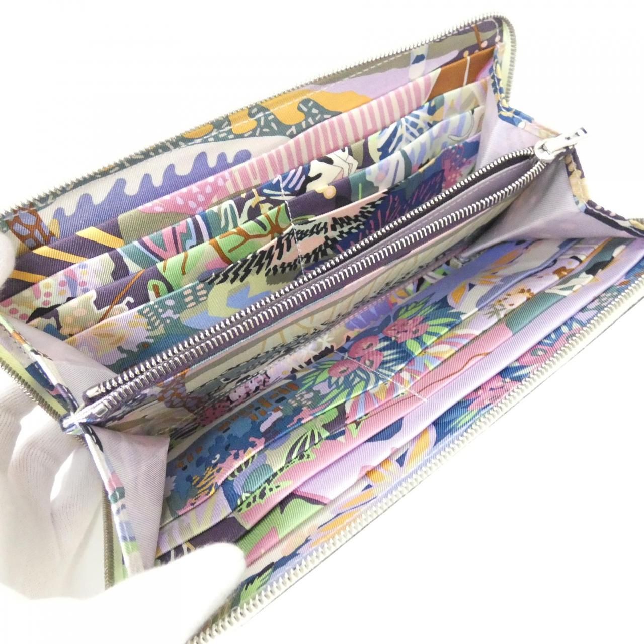 Hermes en Liberte Silk in Classic Wallet — view 3