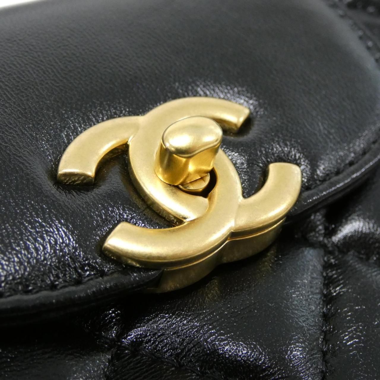 Chanel Bag Handbag Black — view 4