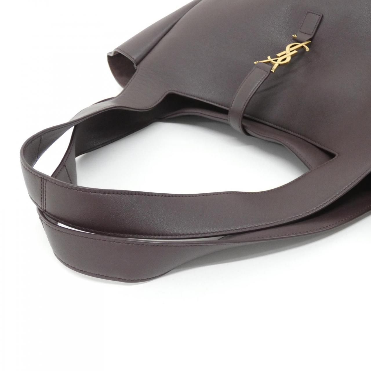 Saint Laurent le 5 a 7 Bea Aaauq — view 5