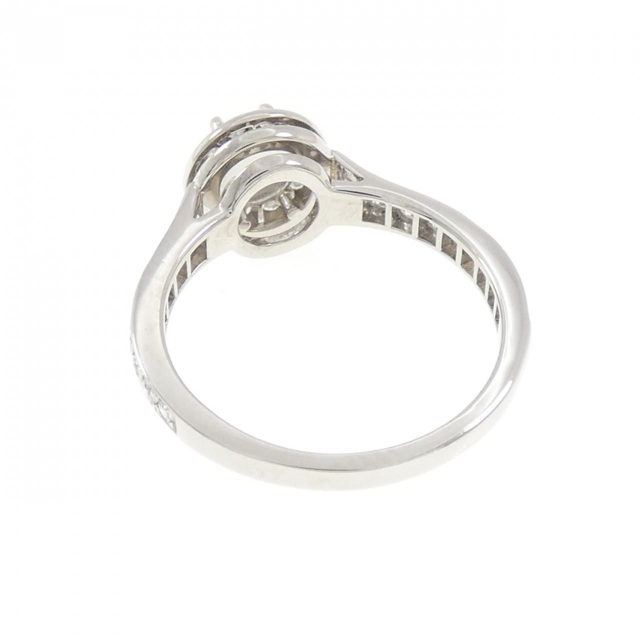 Van Cleef & Arpels Icone Ring — view 3