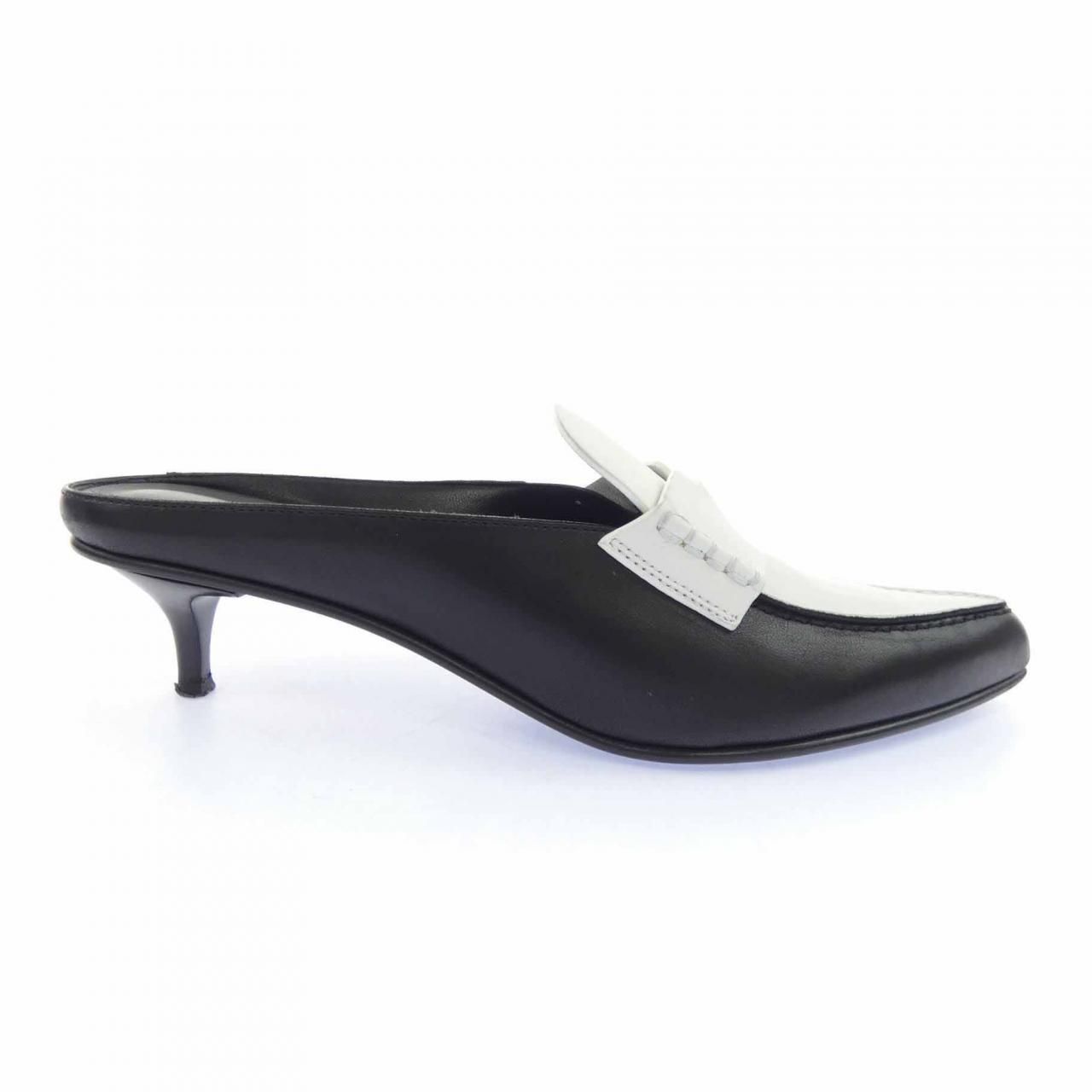 Hermes Glory Cut Detail Sandals