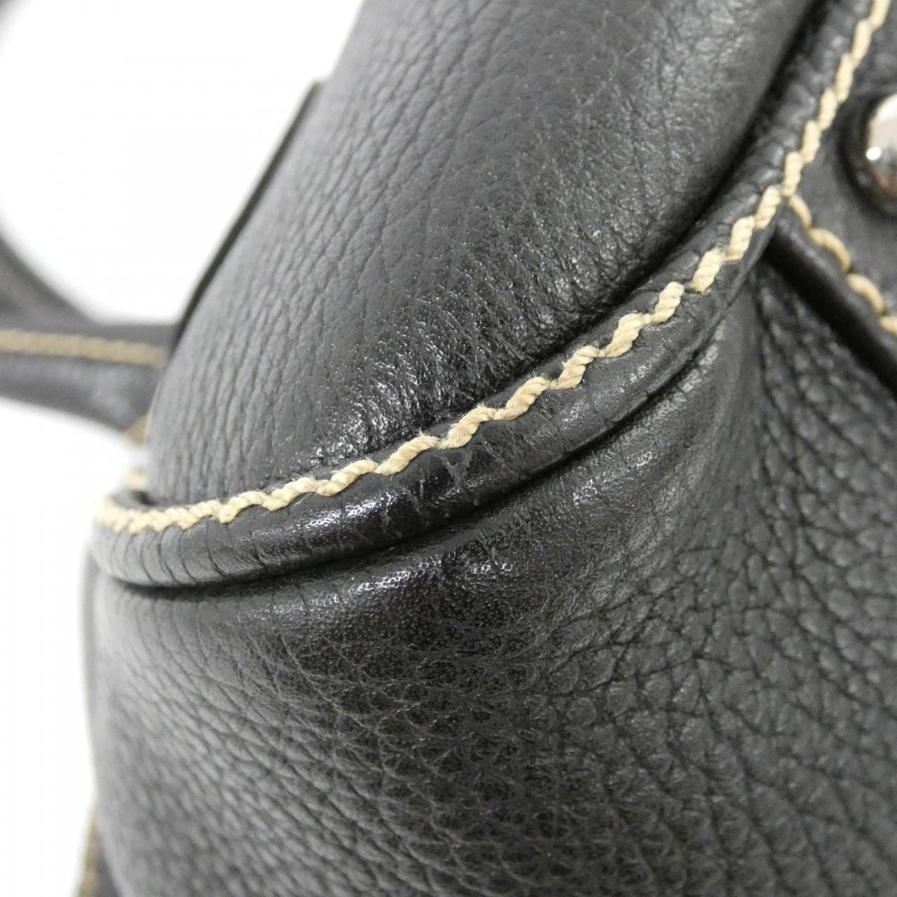 Chanel Vintage Shoulder — view 3