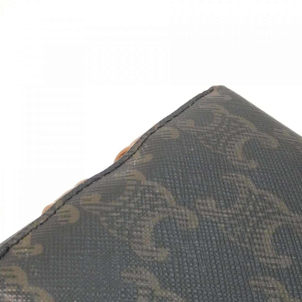 Celine Pouch — view 3