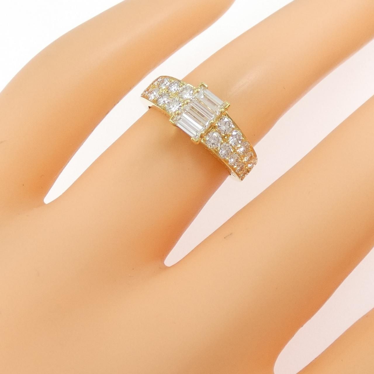 Van Cleef & Arpels Vintage Diamond Ring — view 5
