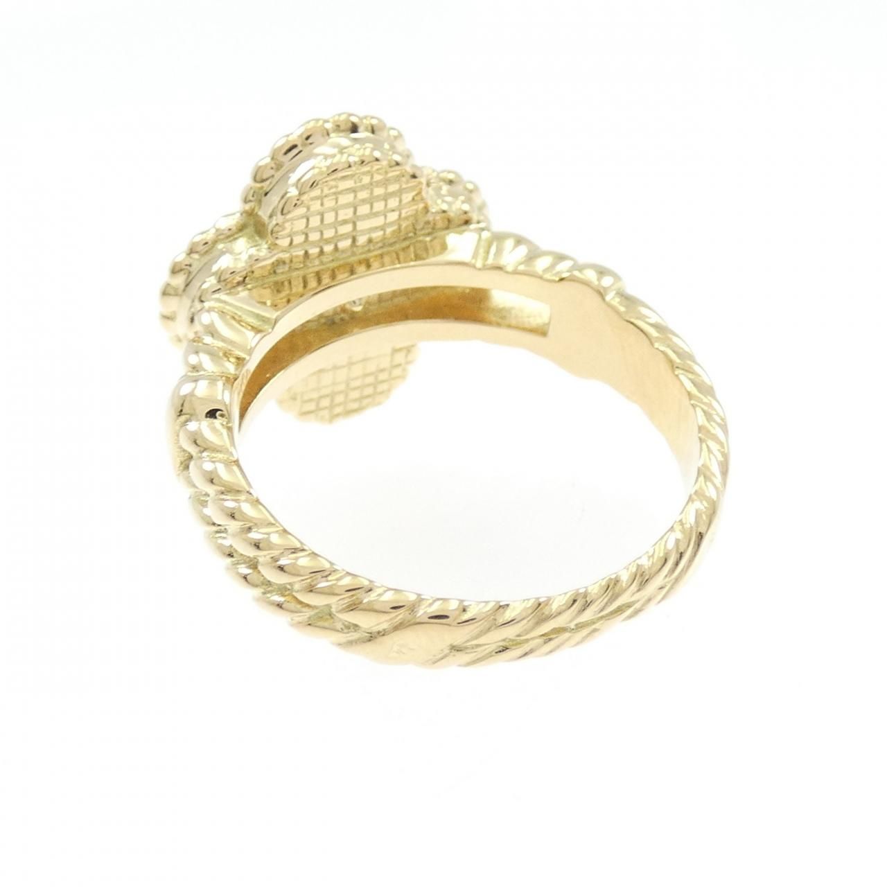 Van Cleef & Arpels Vintage Alhambra Ring — view 3