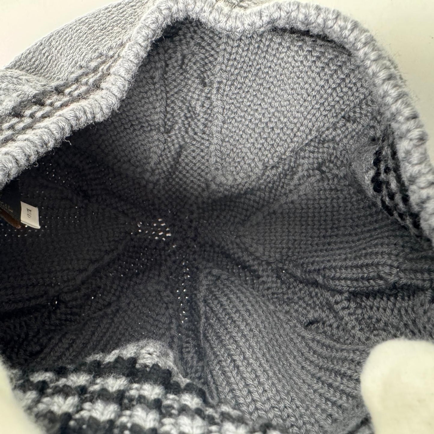 Louis Vuitton Bere Columbia Knit Beret — view 7
