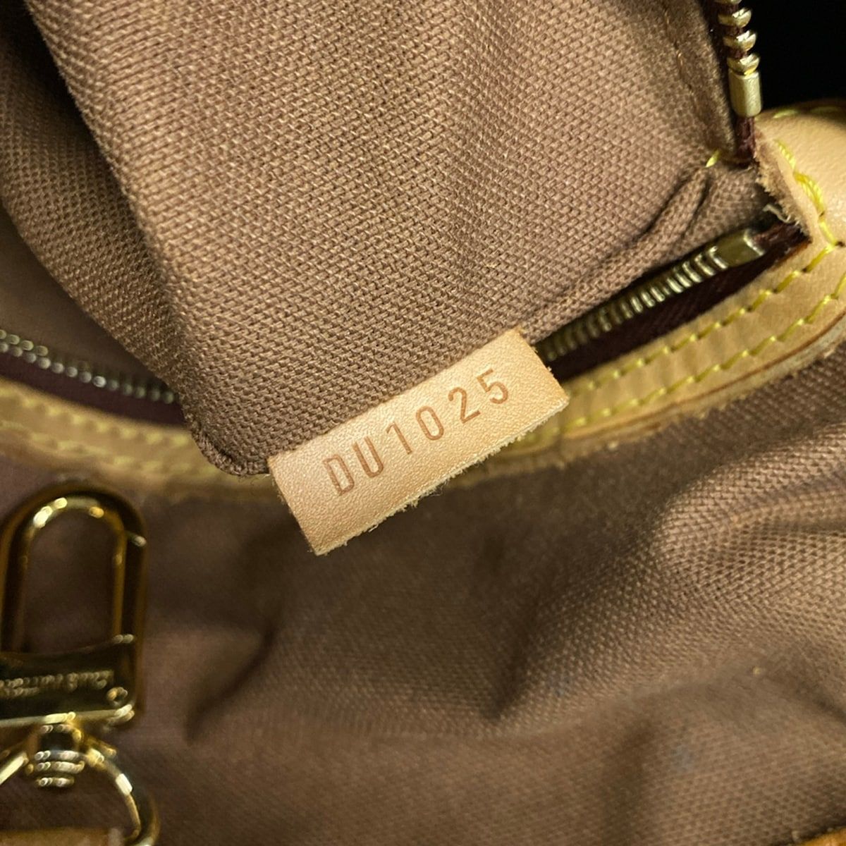 Louis Vuitton Shoulder Bag Monogram Batignolles Oriental — view 9