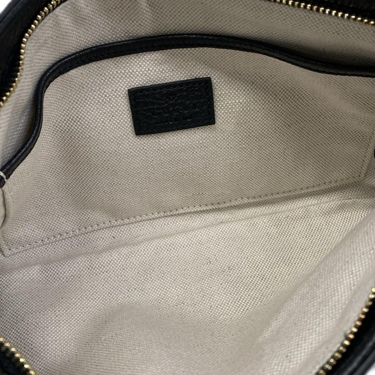 Gucci Shoulder Bag GG Emblem Black Leather — view 7