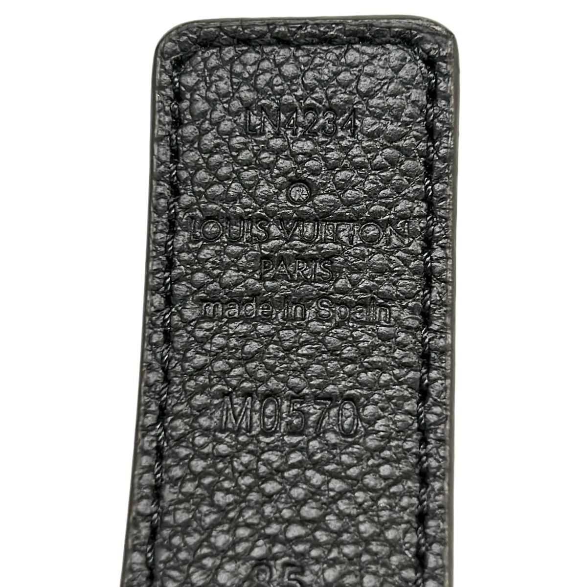 Louis Vuitton Belt 85 34 Initial 25 mm LV Logo Buckle Reversible — view 5
