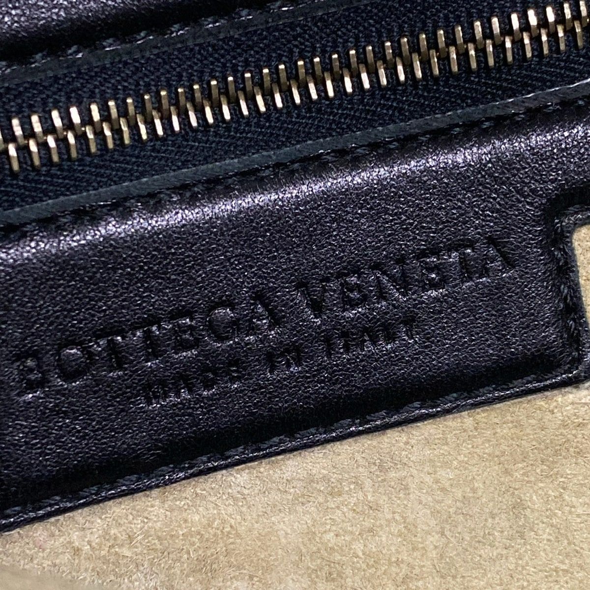 Bottega Veneta Shoulder Bag Intrecciato Black Leather — view 8