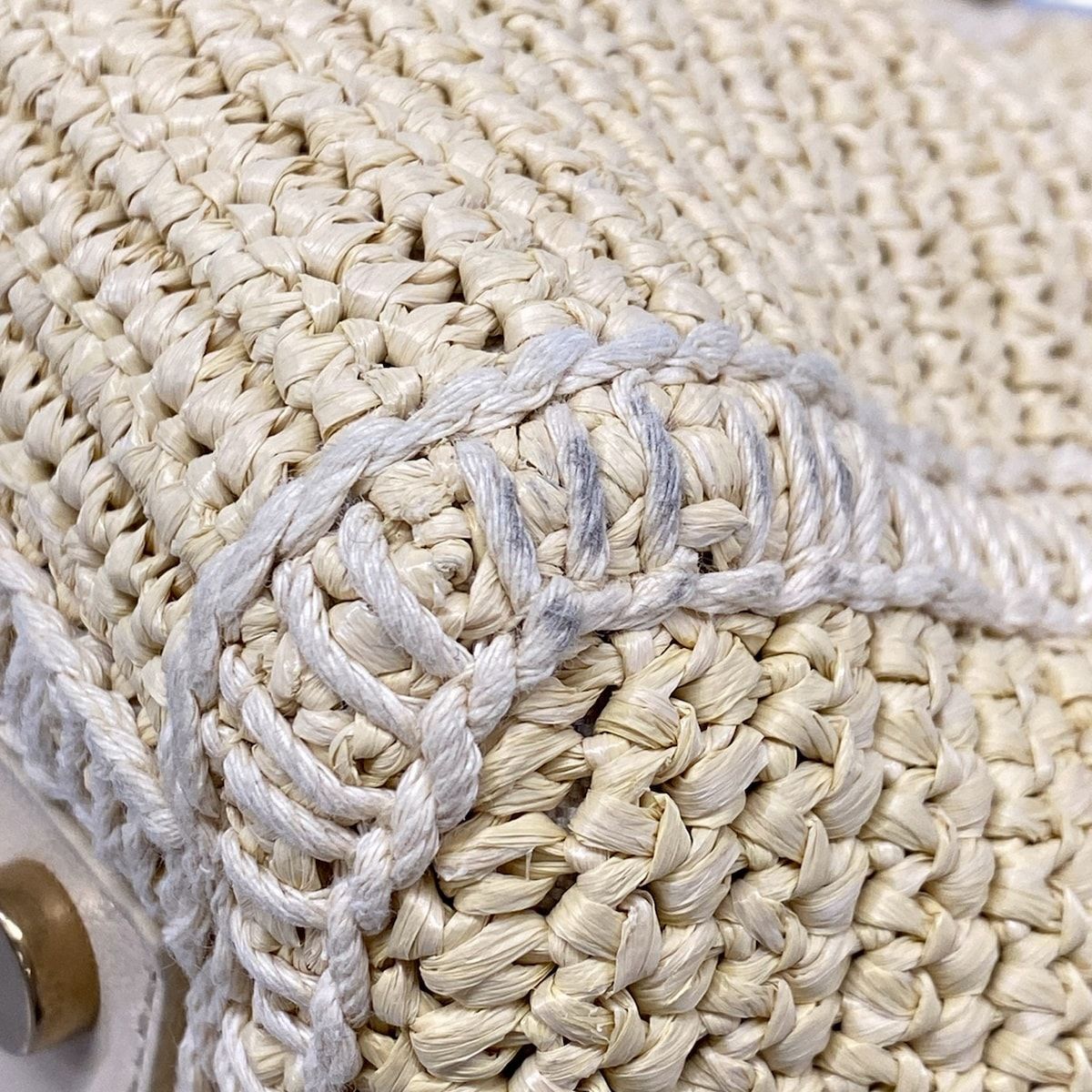 Saint Laurent Paris Handbag Baby Downtown Cabas Ivory Basket Bag Leather — view 6