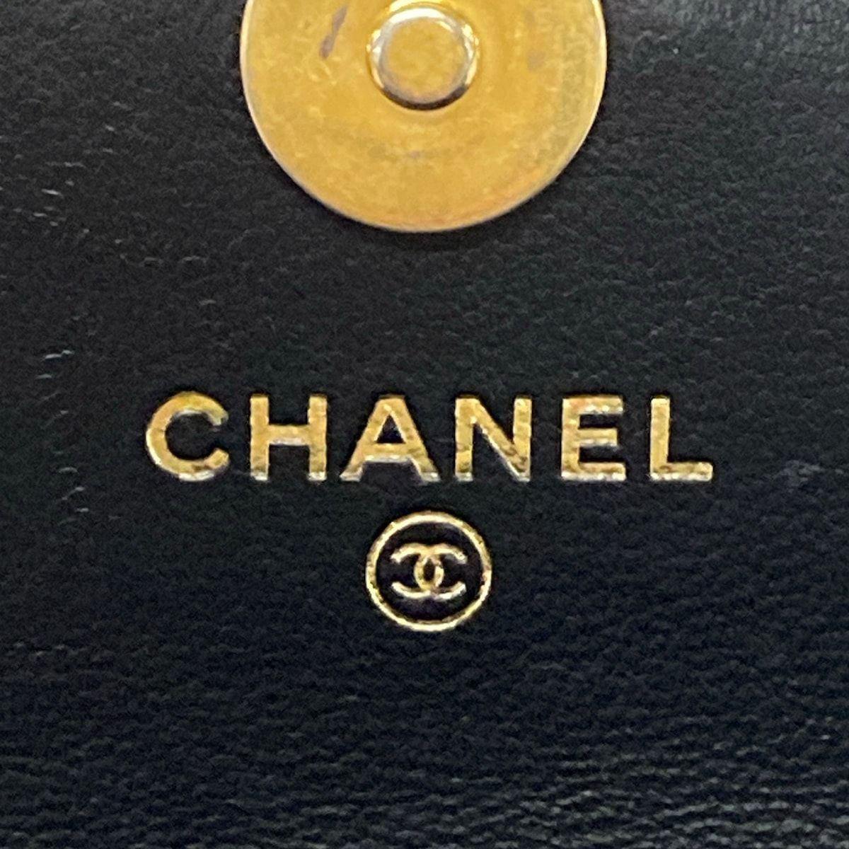Chanel Waist Pouch Quilted Black Chain Belt Vintage Gold Lambskin — view 9
